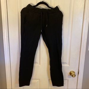 Lululemon on the fly pants